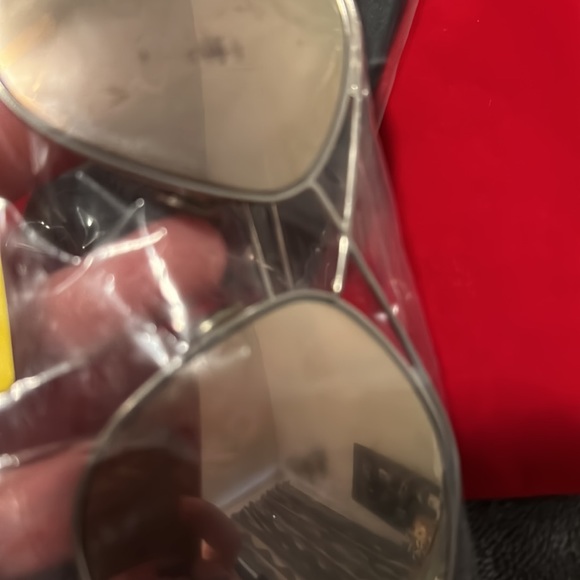 Dior Sunglasses 🕶️ with case - Picture 11 of 11